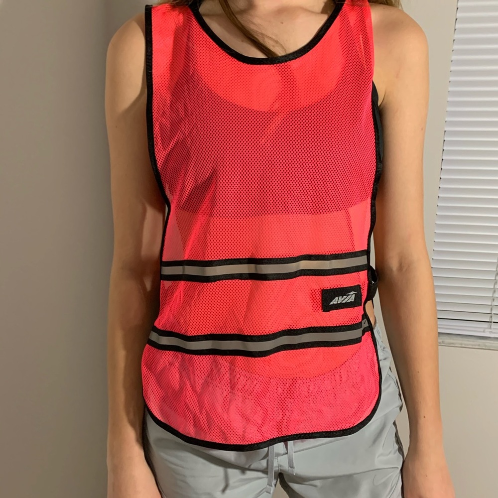 glow neon running top